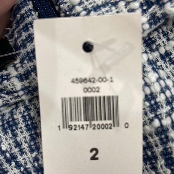 Bannana Republic NWT Women’s Blue and White knit pencil skirt - Picture 9 of 9